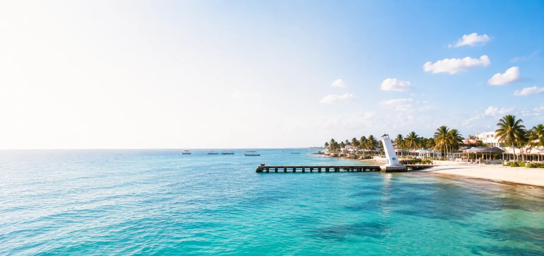 Puerto Morelos leaning lighthouse and coastline
